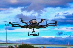 Raport Kiel: Ajutorul financiar pentru Ucraina scade, dar livrările de drone ating un nivel record pe Flancul Estic